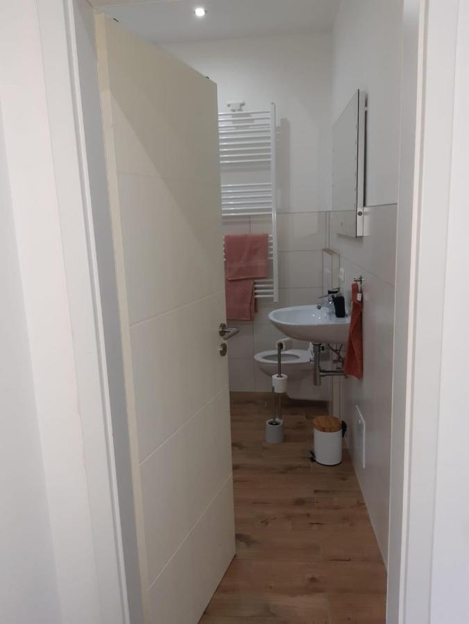 Luxurioese Wohnung Mit Eigenem Garten Augsburg Kültér fotó