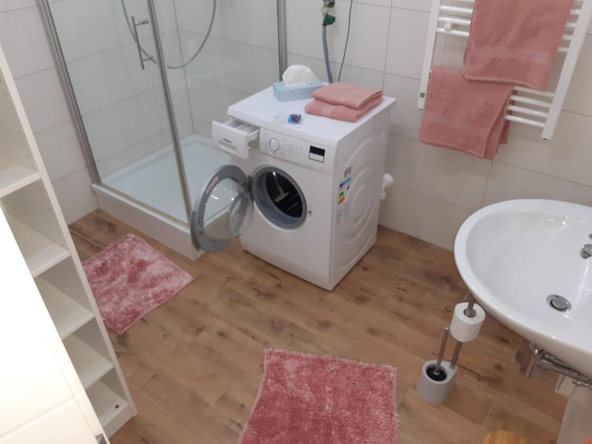 Luxurioese Wohnung Mit Eigenem Garten Augsburg Kültér fotó