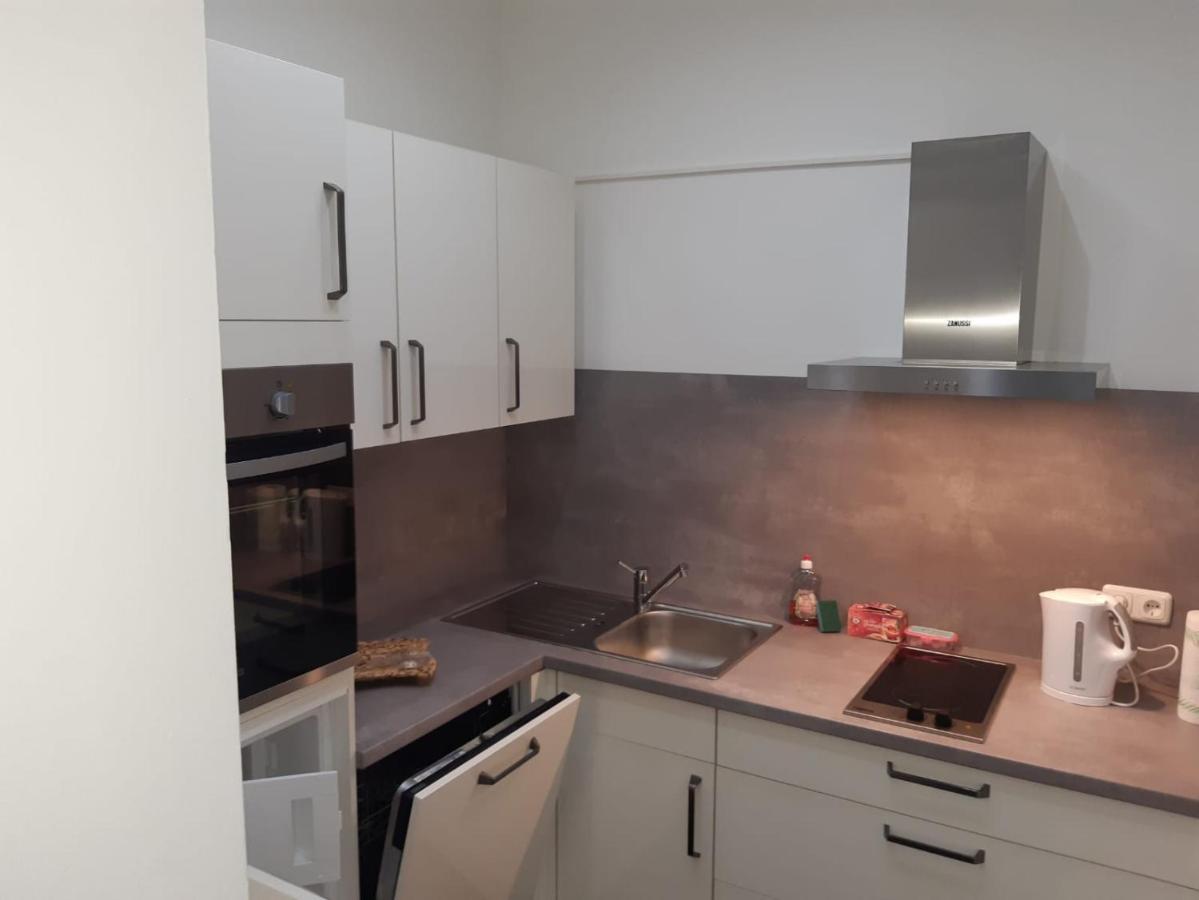 Luxurioese Wohnung Mit Eigenem Garten Augsburg Kültér fotó