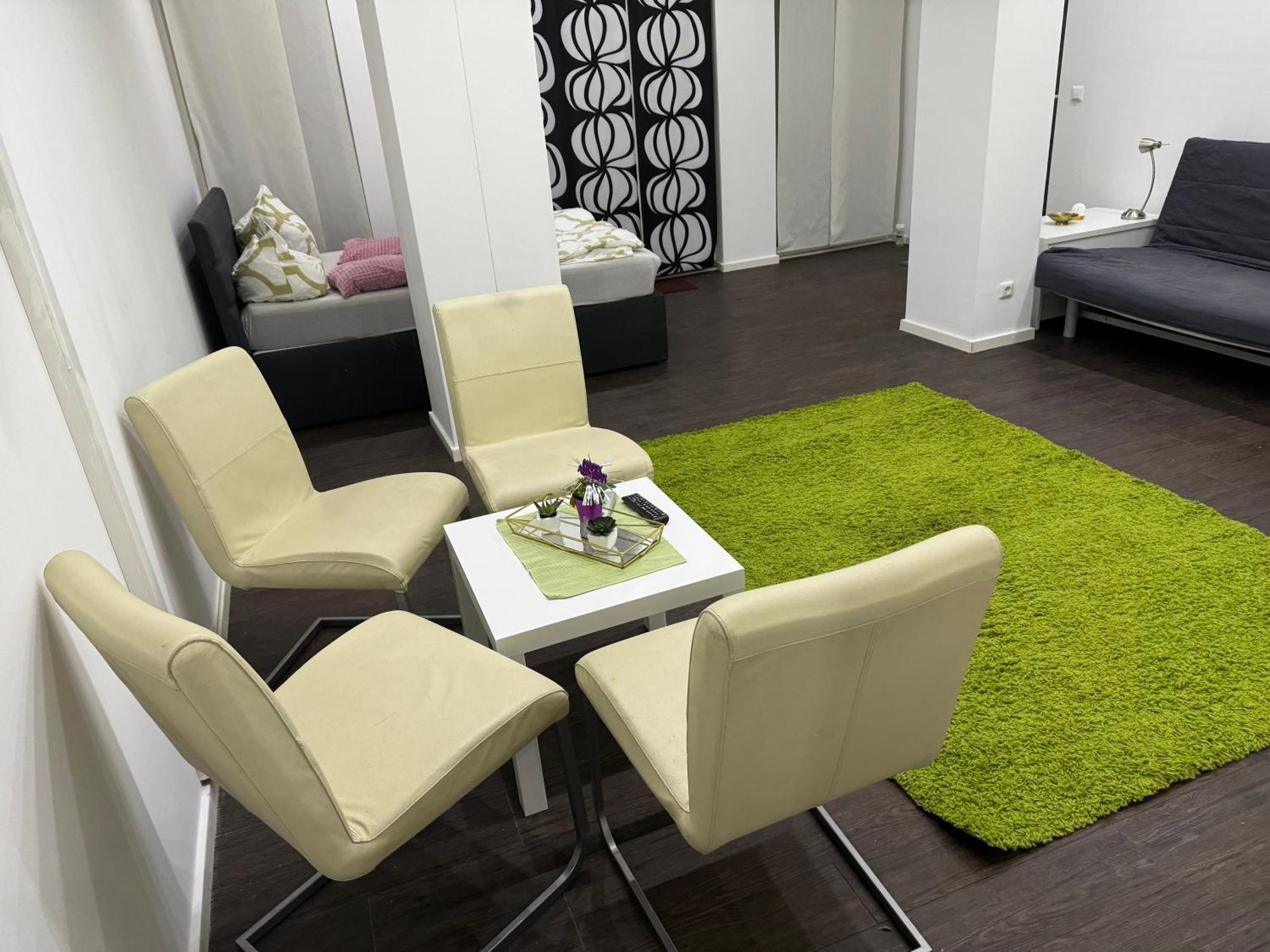 Luxurioese Wohnung Mit Eigenem Garten Augsburg Kültér fotó